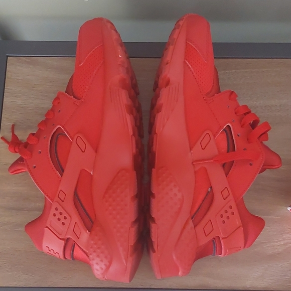 Nike Huarache Run University Red Size 7Y - Picture 4 of 8